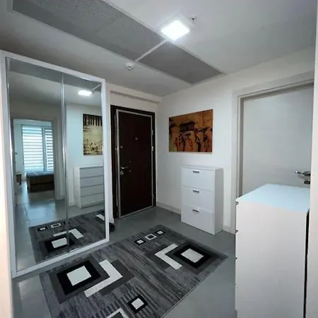 Lägenhet Luxury Nefertiti Ii Skopje